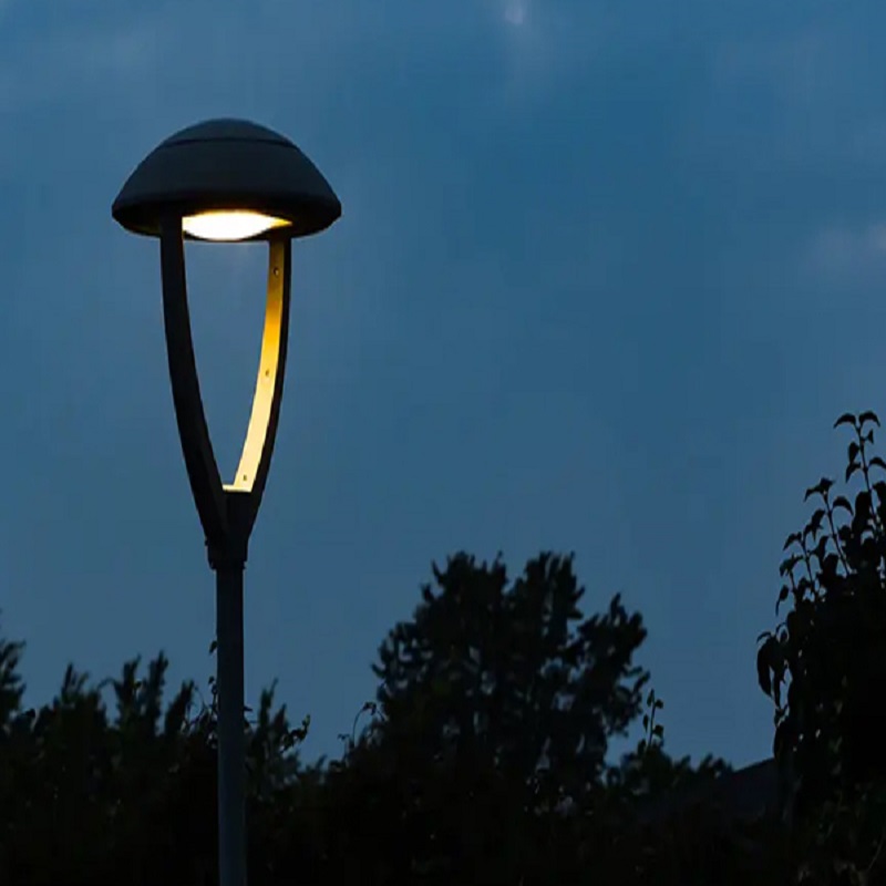 Průvodce osvětlením prodejen LED: Lumeny, teplota barev a typy svítidel 2026